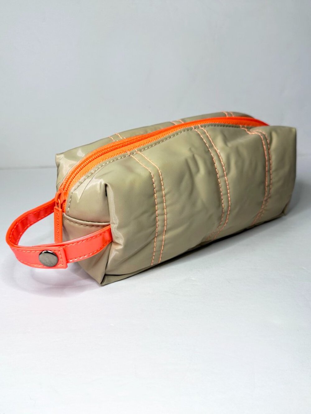 Clinique Beige Orange Cosmetic Makeup Travel Bag Zip Pouch